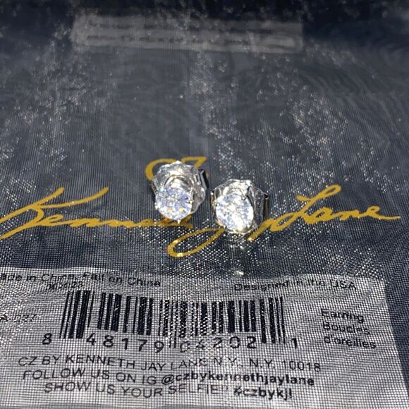 NEW CZ by Kenneth Jay Lane Clear Solitaire Silver Crystal Stud Earrings 6mm - Picture 4 of 14